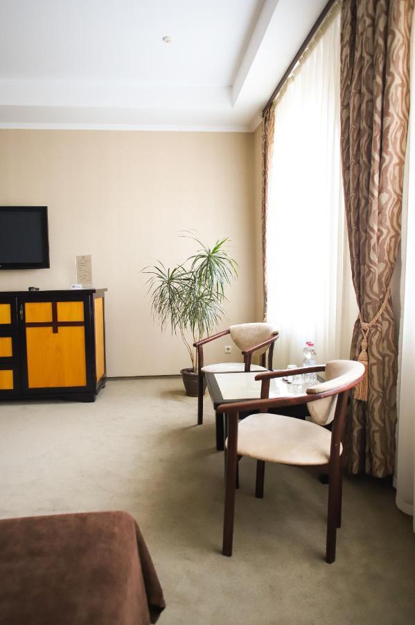 צ'רנוביץ Georg Palace Hotel מראה חיצוני תמונה