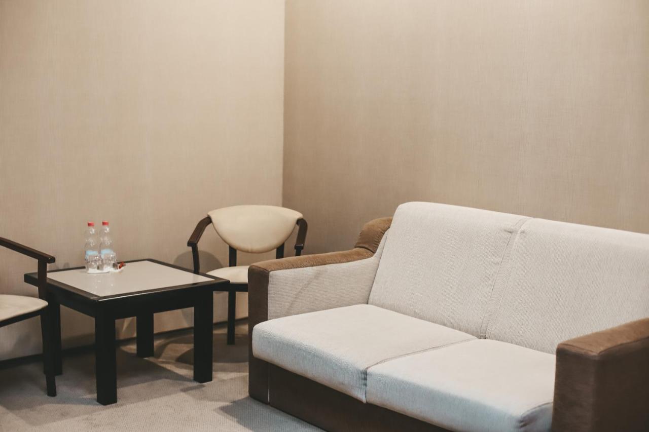 צ'רנוביץ Georg Palace Hotel מראה חיצוני תמונה