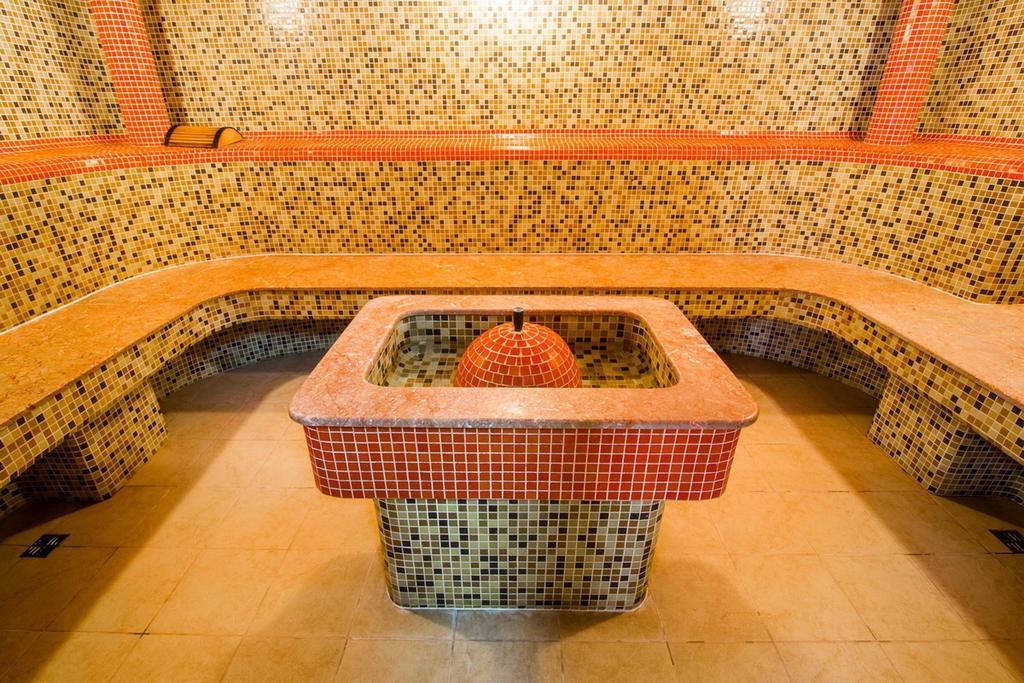 צ'רנוביץ Georg Palace Hotel מראה חיצוני תמונה