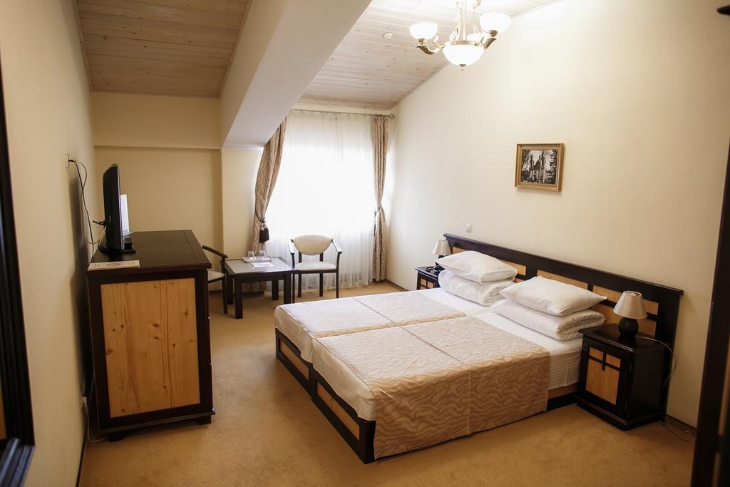 צ'רנוביץ Georg Palace Hotel מראה חיצוני תמונה