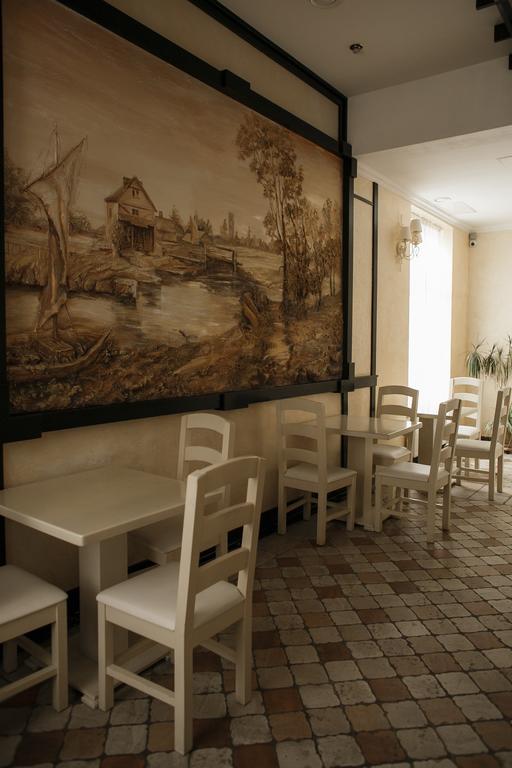 צ'רנוביץ Georg Palace Hotel מראה חיצוני תמונה